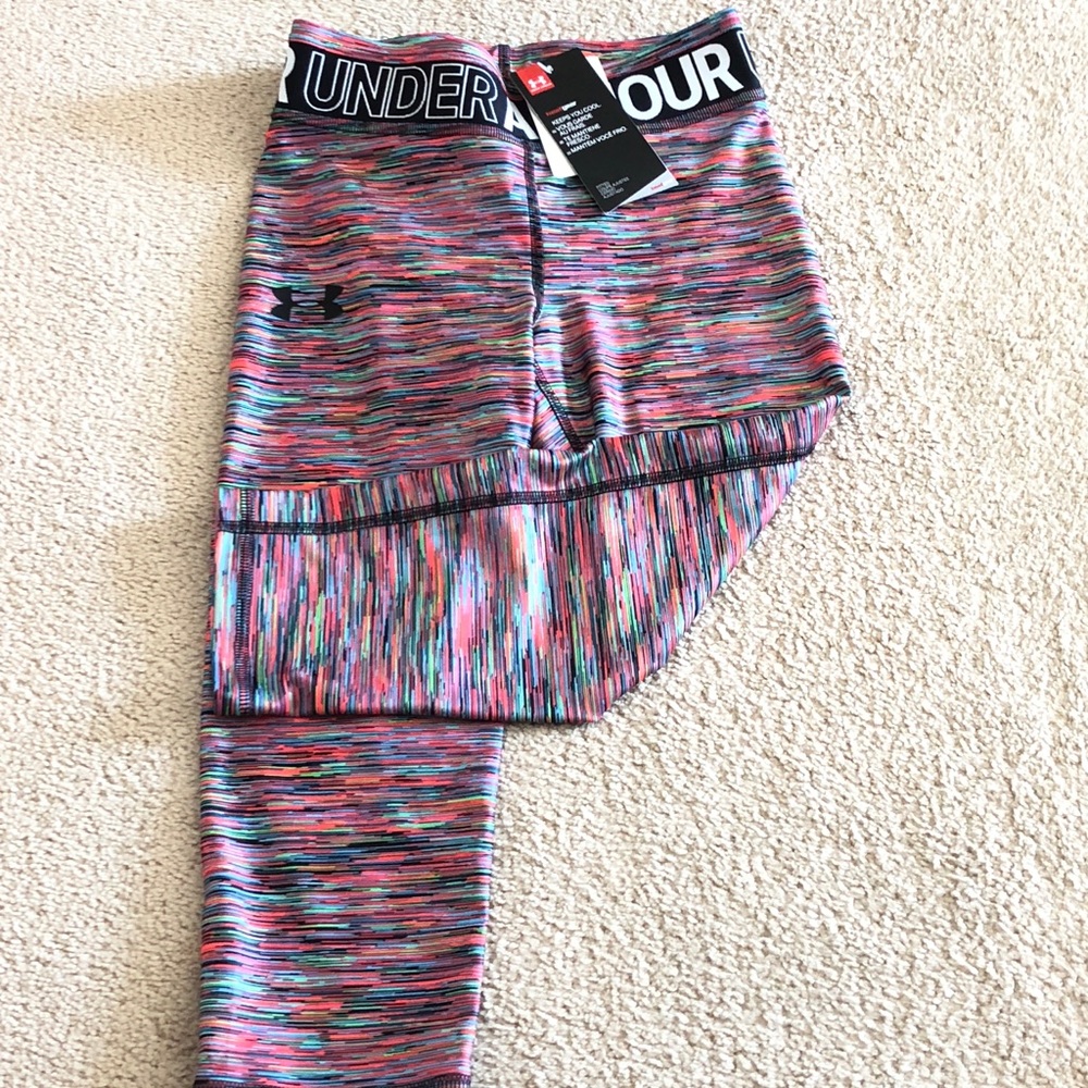 Under Armour HeatGear Printed Girls Capris Size M